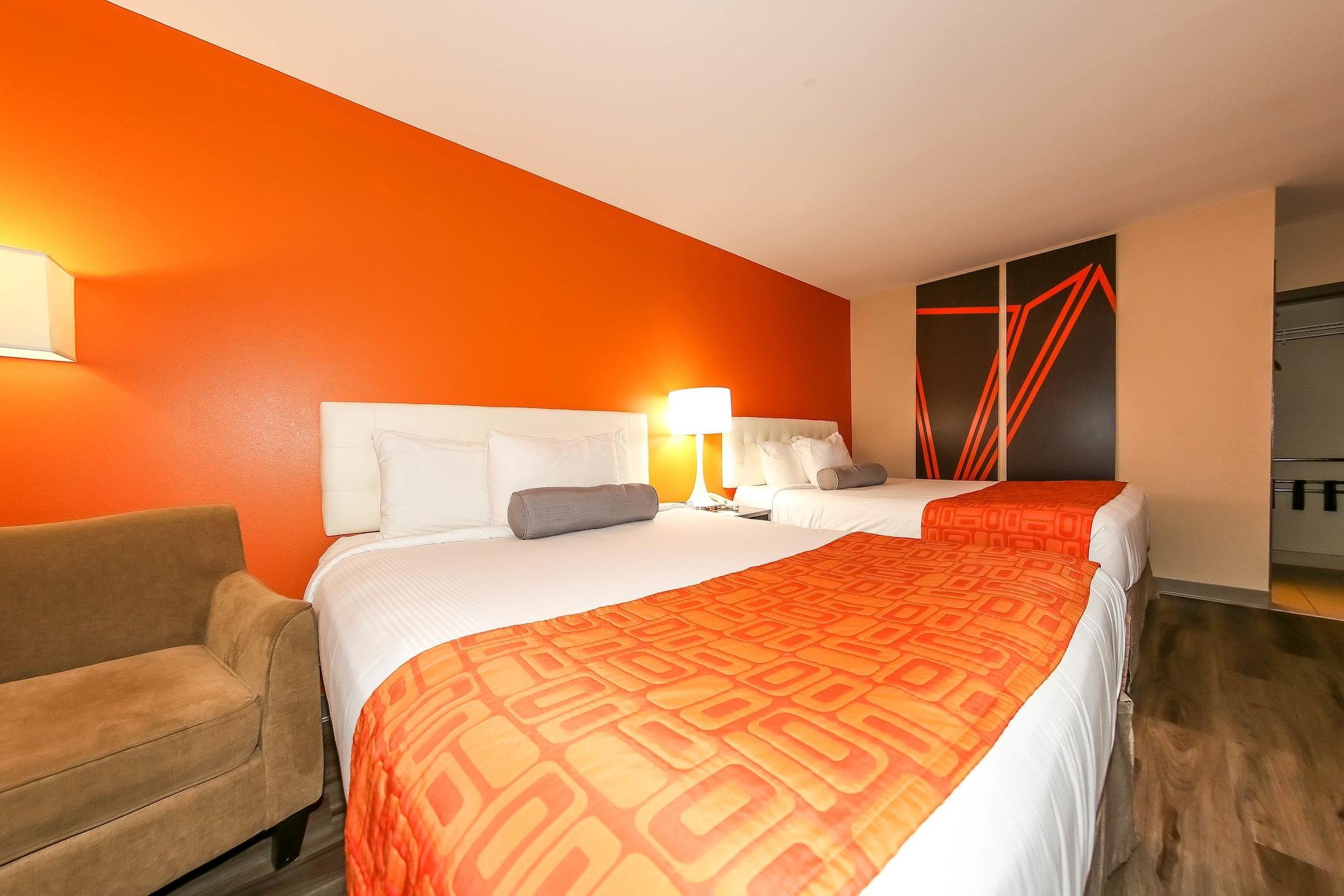 Hotel Howard Johnson By Wyndham West 3*