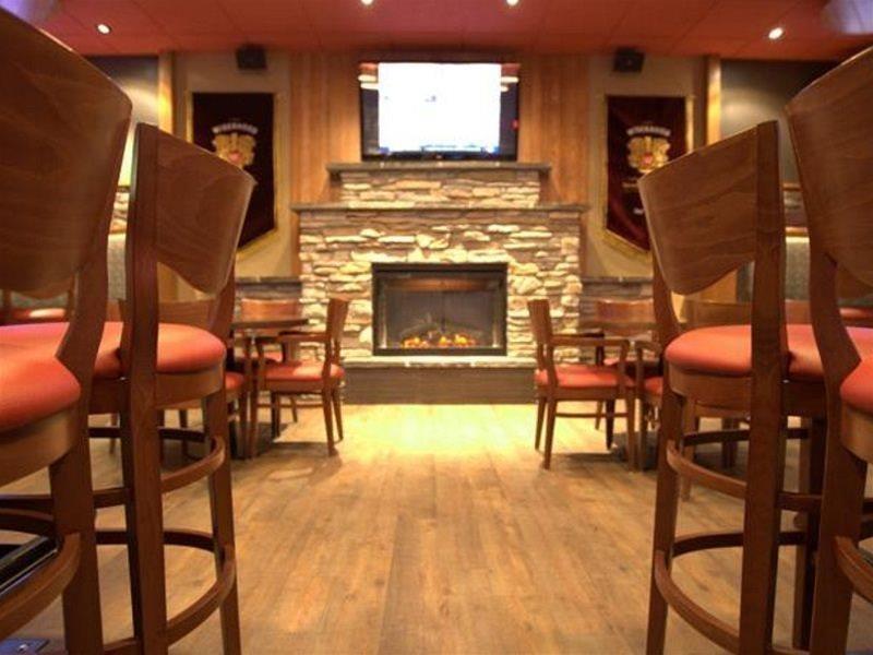 Hotel Howard Johnson By Wyndham West Winnipeg