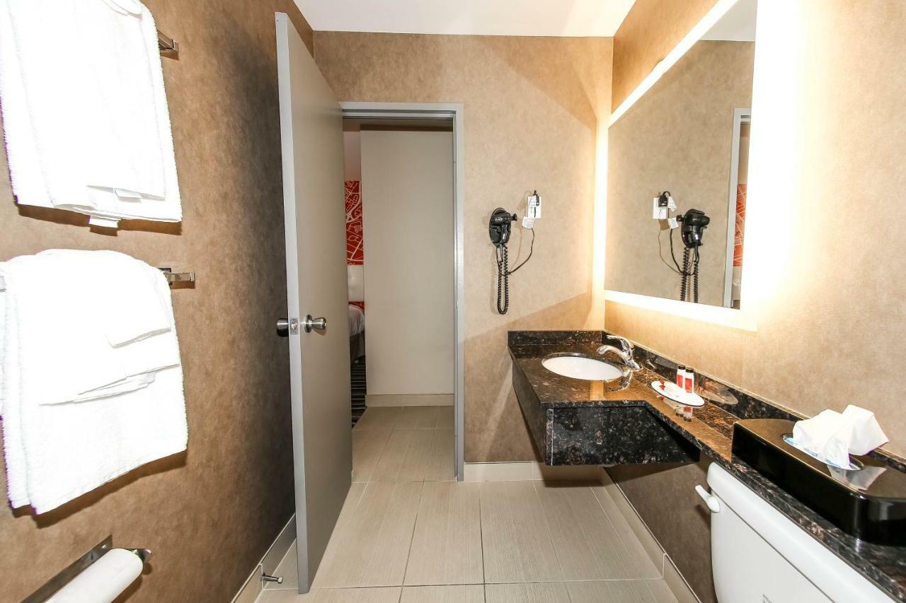 Howard Johnson By Wyndham West 3* Winnipeg
